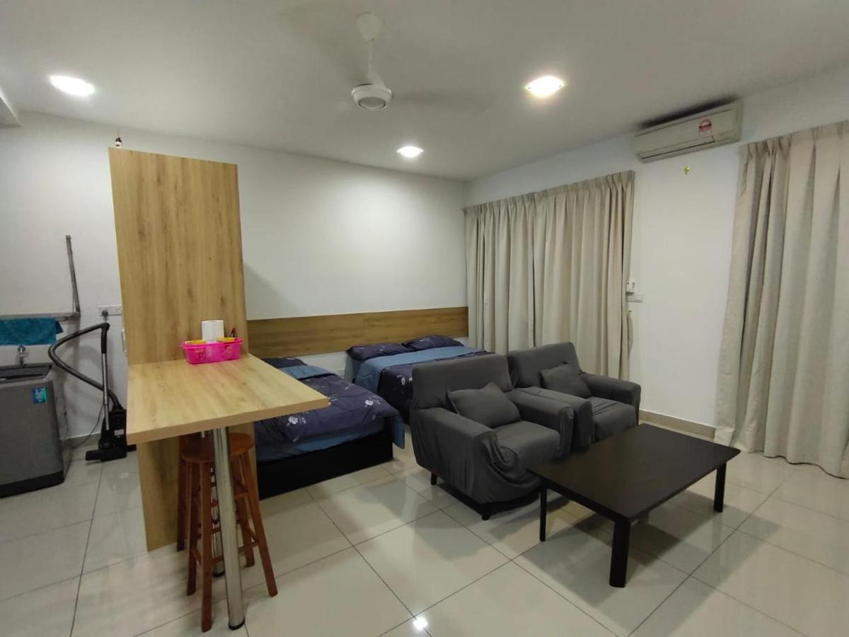 Studio Apartment Cyberjaya Near Bus Terminal Esterno foto