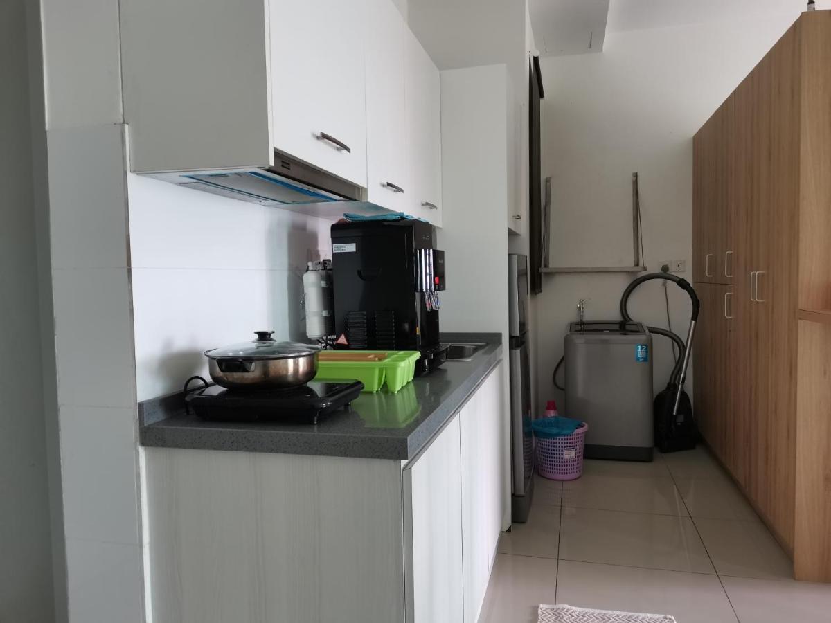 Studio Apartment Cyberjaya Near Bus Terminal Esterno foto